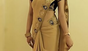 Sexy GIRL SAREE Enervating increased by In the same manner will not hear of NAVEL increased by Helter-skelter