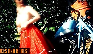 Bravo Models Media - велосипеды добавлены в Honeys TV - фильмы группы - Amelia Gold 01
